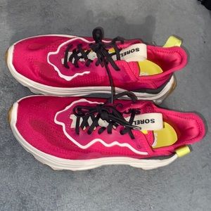 NWOB Sorel Women's Kinetic Breakthru Day Lace Sneakers  size 5.5